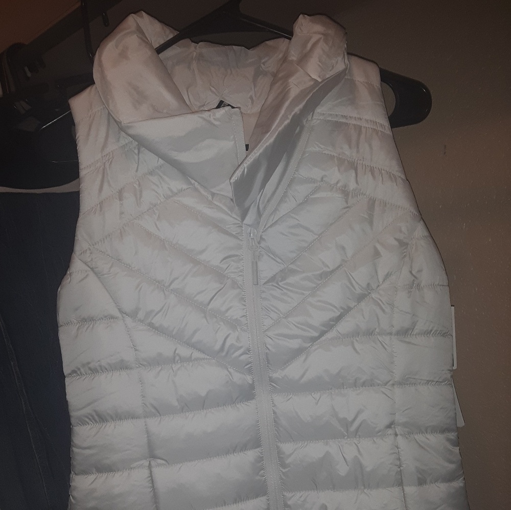 White vest